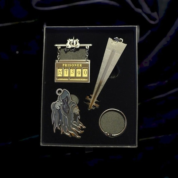 Harry Potter Litjoy Key #18 Wizard Prison - Picture 3 of 5